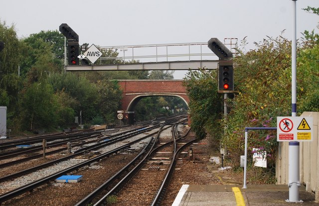 File:The B2160 crosses the line near Paddock Wood Station - Geograph - 1506592.jpg