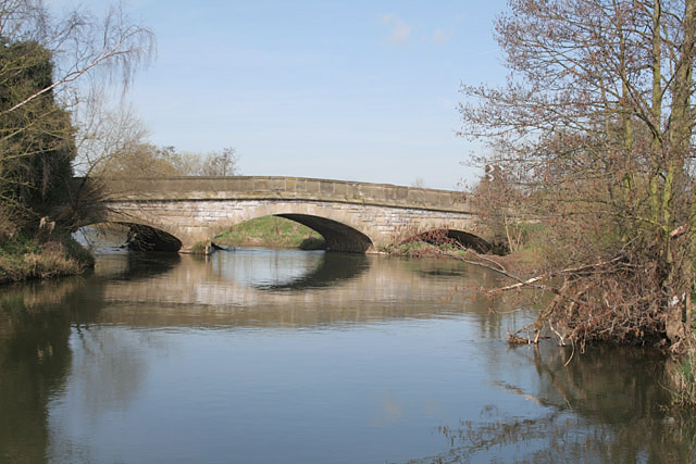 File:Aston Bridge - Geograph - 396412.jpg