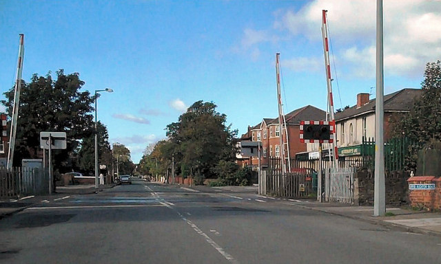 File:Aughton Road Level Crossing, Southport - Geograph - 2091441.jpg