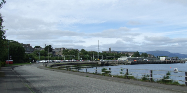 File:A771 Tarbet Street at Gourock Pier