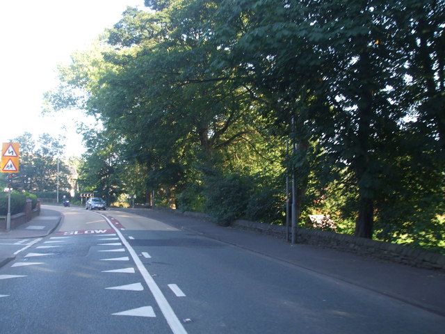 File:A640 Newhey - Geograph - 1432822.jpg