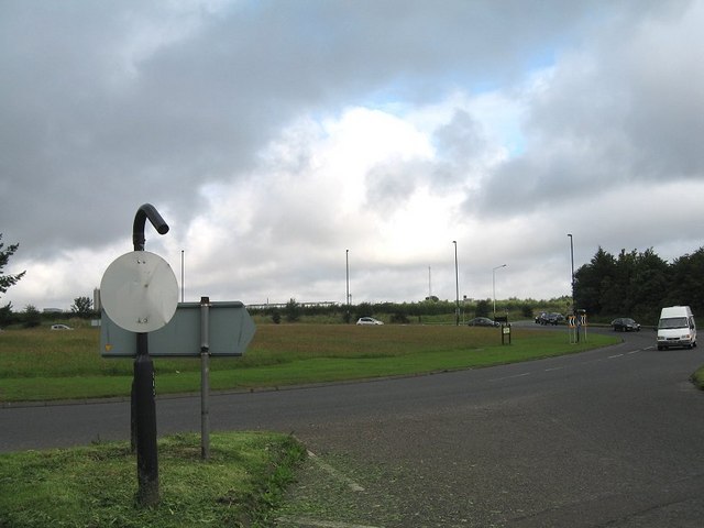 File:Peter Barratts Roundabout - Geograph - 958338.jpg