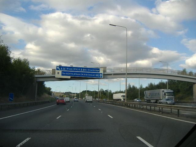 File:An unusual example of a bridge mounted gantry sign at M5 J4, Lydiate Ash. - Coppermine - 7506.JPG
