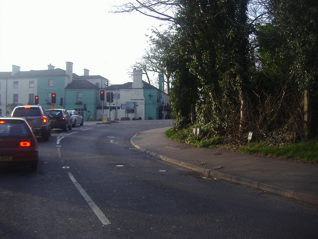 File:B389 at junction of A30, Virginia Water (C) David Howard - Geograph - 2315852.jpg