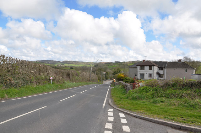 File:Junction with the B4309 near Pontantwn - Geograph - 1244635.jpg