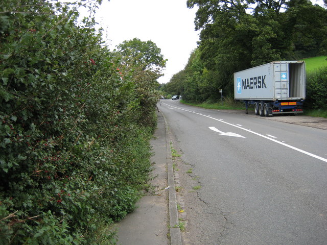 File:A531 approaching Madeley Heath - Geograph - 549399.jpg