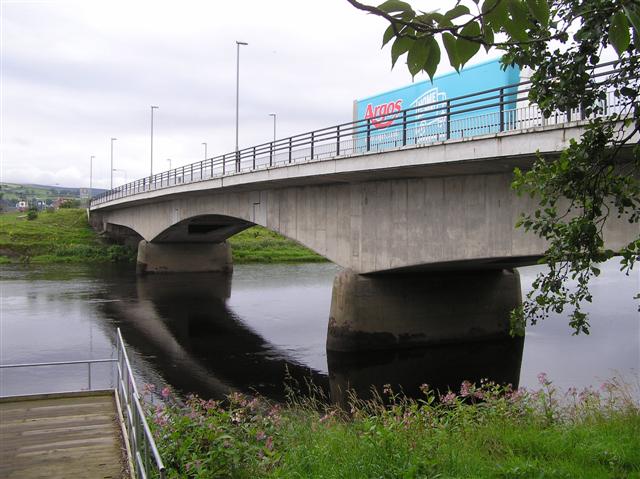 File:Border bridge between Lifford and Strabane - Geograph - 1410999.jpg