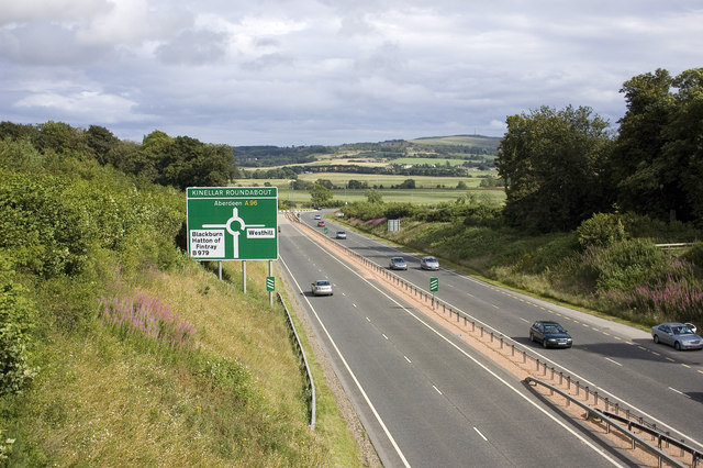 File:The A96, looking towards the Blackburn roundabout - Geograph - 508148.jpg