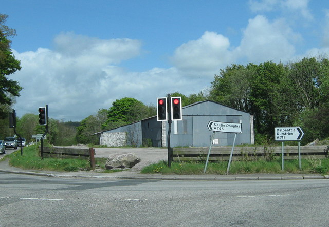File:The only traffic lights in Dumfries and Galloway - Geograph - 1309617.jpg