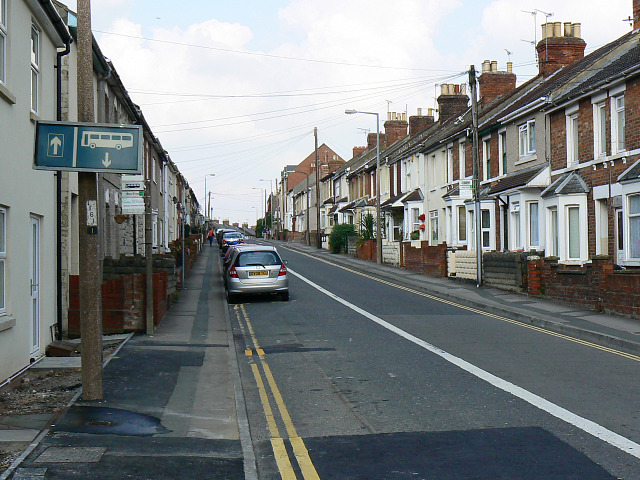 File:William Street, Swindon - Geograph - 1497539.jpg