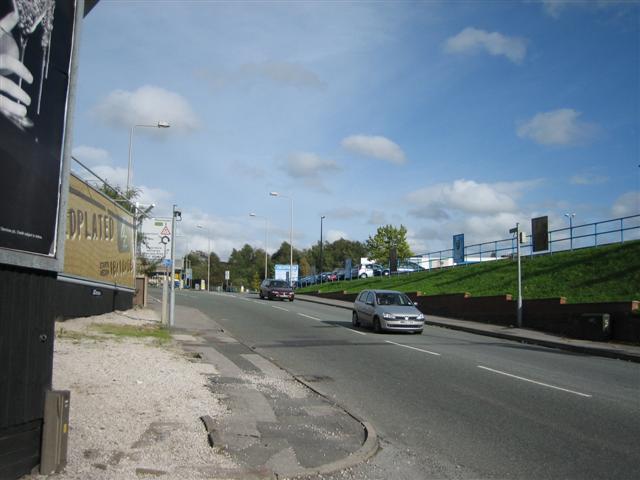 File:Height detector, Georges Road, Stockport - Coppermine - 8579.JPG