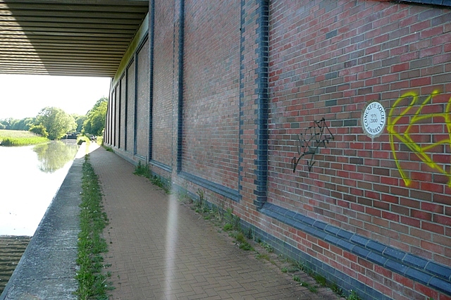 File:Newbury bypass bridge - Geograph - 1341393.jpg