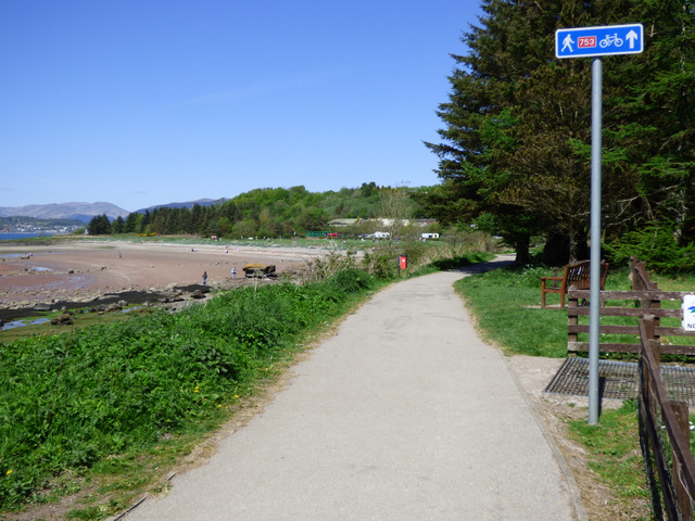 File:Cycle path at Lunderston Bay - Geograph - 4963342.jpg