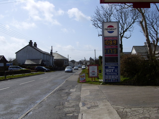 File:Delabole main road - Geograph - 742134.jpg