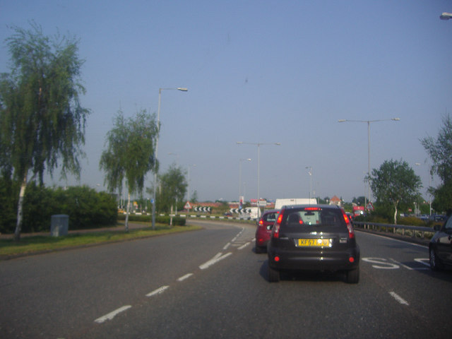 File:Junction of the A127 and B1013, Prittlewell - Geograph - 2959993.jpg