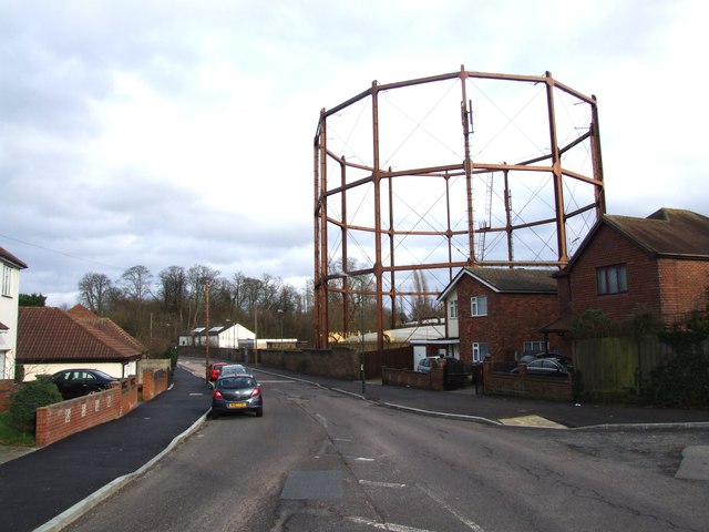 File:Old Road, Crayford (C) Chris Whippet - Geograph - 3860213.jpg