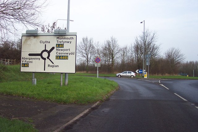 File:Approaching Raglan roundabout from the south - Geograph - 299483.jpg