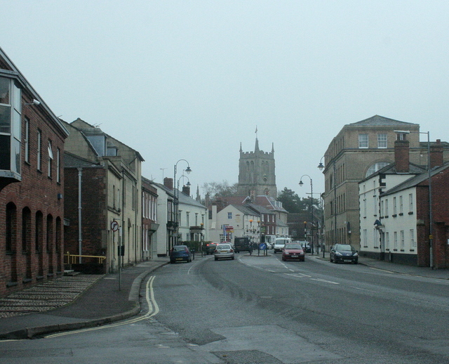 File:A361 New Park Street, Devizes looking east - Geograph - 1578025.jpg