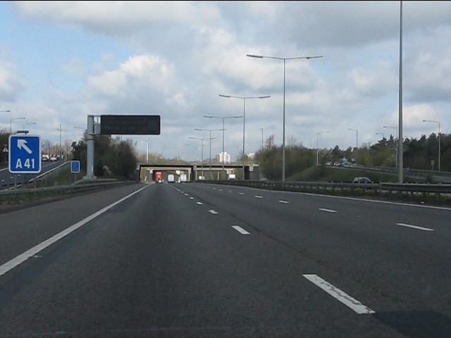 File:M1 motorway - northbound at junction 5 - Geograph - 2891860.jpg