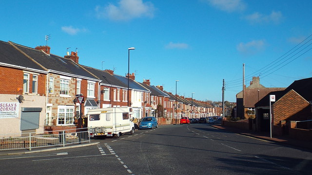 File:Warwick Terrace, Sunderland - Geograph - 3946763.jpg