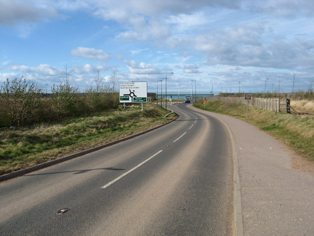 File:Looking back on the B6370 - Geograph - 1221106.jpg