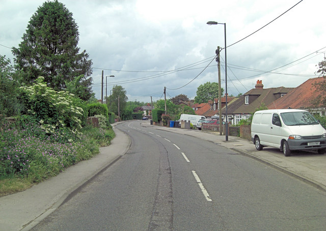 File:Cannon Lane east of Woodlands Park - Geograph - 3017105.jpg