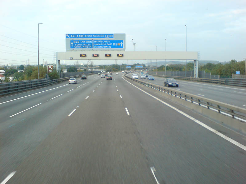 File:M5 Avonmouth - Coppermine - 15263.jpg