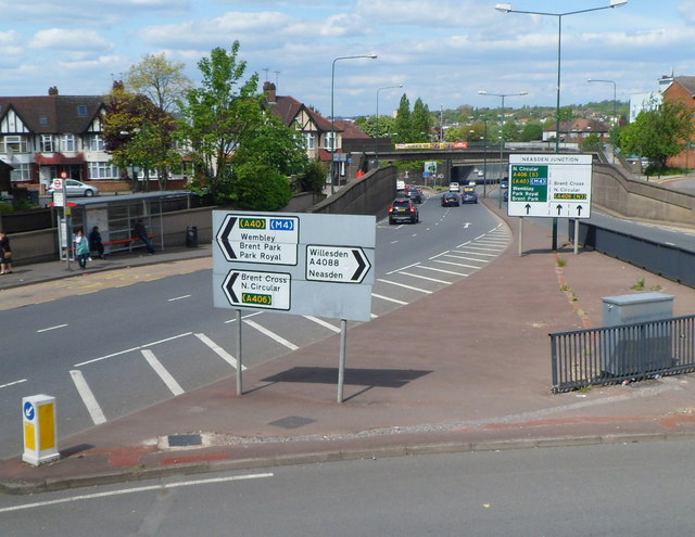 File:Approaching Neasden Junction (C) Jaggery - Geograph - 3072566.jpg