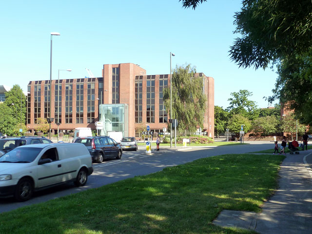 File:Griffin House and roundabout, London Road, Crawley - Geograph - 3629875.jpg