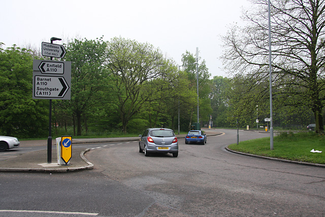 File:Cat Hill Roundabout - Geograph - 1264232.jpg
