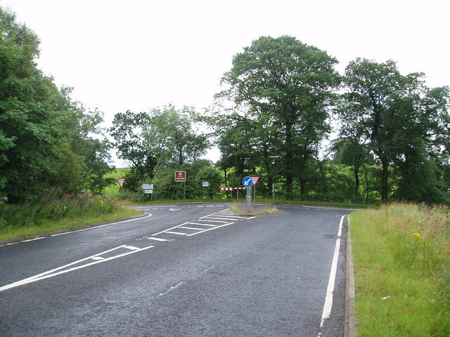 File:End of the road - Geograph - 1420419.jpg