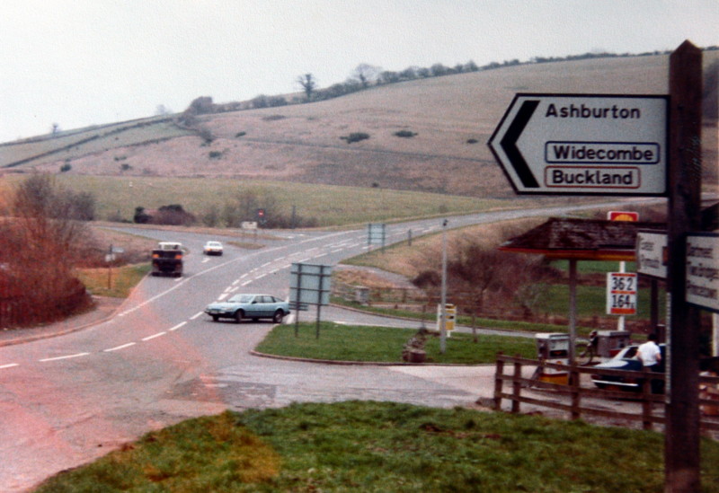 File:1981 Nr Ashburton, Devon. - Coppermine - 11486.jpg
