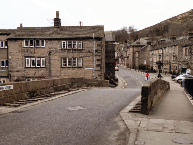 File:Delph Bridge (High Street) (C) David Dixon - Geograph - 2257399.jpg