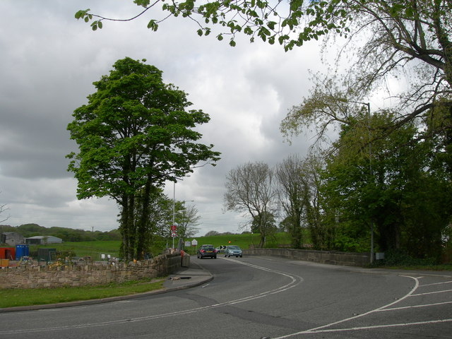 File:Otterspool Road Bridge - Geograph - 2943772.jpg