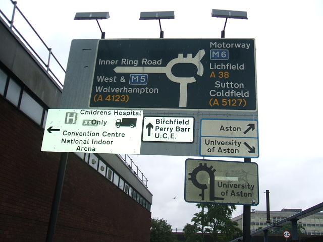 File:A4400 ads lancaster circus.JPG