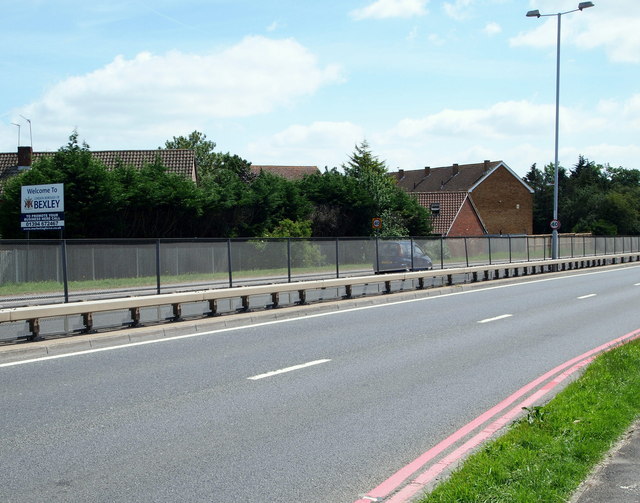 File:Eltham Bypass east end - Geograph - 4032947.jpg