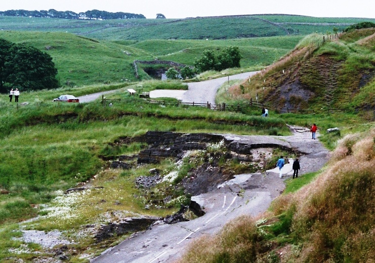 File:Ex A625 at Mam Tor - Coppermine - 4901.jpg