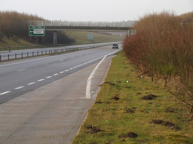 File:Bridge over A35 near Puddletown - Geograph - 1721927.jpg