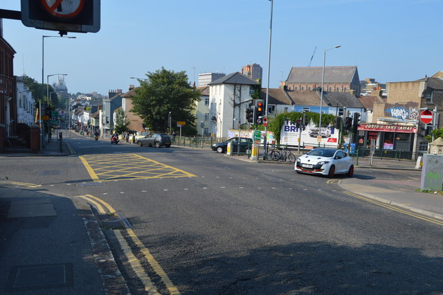 File:Box junction, Ditchling Rd - Geograph - 5945204.jpg