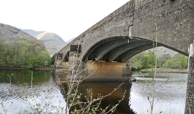 File:Kilchurn-br2.jpg