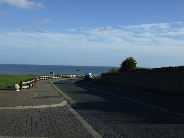 File:B1287 towards Seaham (C) JThomas - Geograph - 3219532.jpg