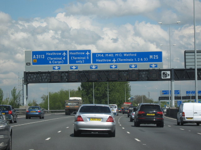 File:M25 Motorway Clockwise. Approaching Junction 14 For A3113 For Heathrow - Geograph - 1280493.jpg