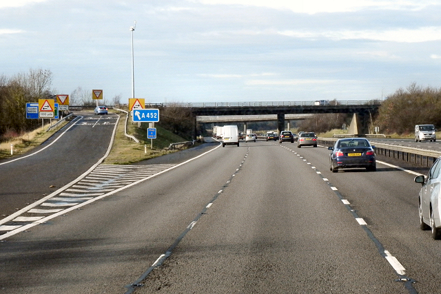 File:Northbound M40 at Junction 13 - Geograph - 3300906.jpg