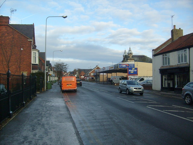 File:St John's Street, Bridlington - Geograph - 2217941.jpg