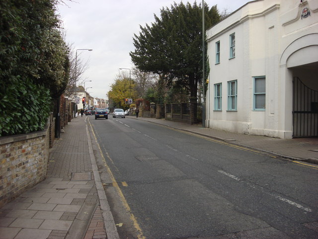 File:A305, Sheen Road - Geograph - 1086872.jpg