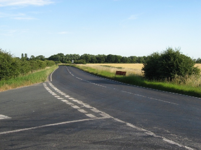 File:Disappearing to Howden - Geograph - 203174.jpg