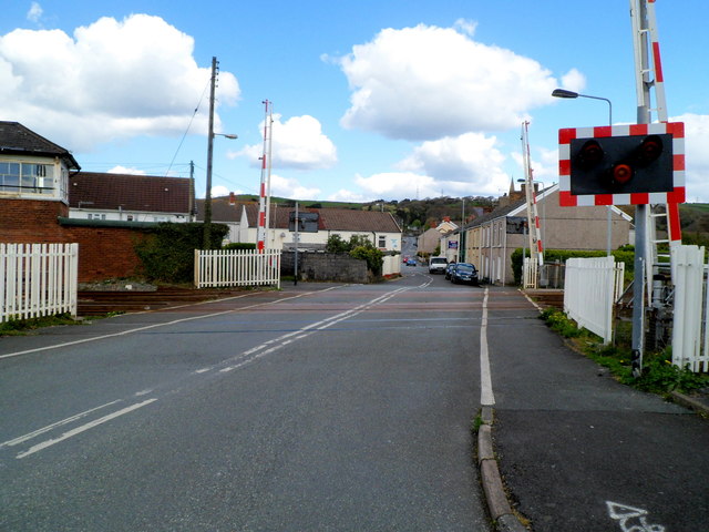 File:Church Road level crossing, Burry Port (C) Jaggery - Geograph - 3604460.jpg