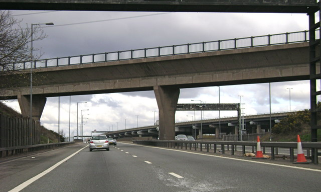 File:M5 northbound nears the M6 at Junction 8 - Geograph - 1225247.jpg