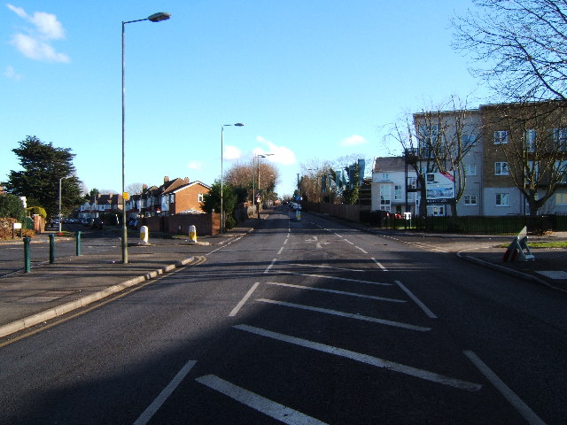 File:B2200 at West Ewell, Surrey - Geograph - 95379.jpg