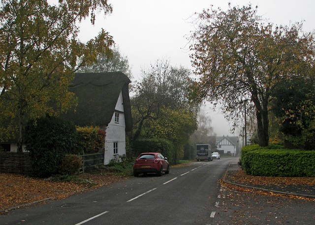 File:Great Gransden- West Street in autumn - Geograph - 4725997.jpg